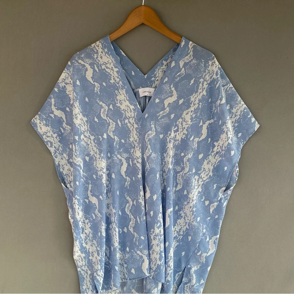 5 for $40 Adrienne top blouse shirt women size medium - Picture 2 of 7